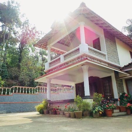 Coorg Divine Spark Home Stay Suntikoppa Exterior foto