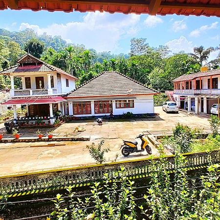 Coorg Divine Spark Home Stay Suntikoppa Exterior foto
