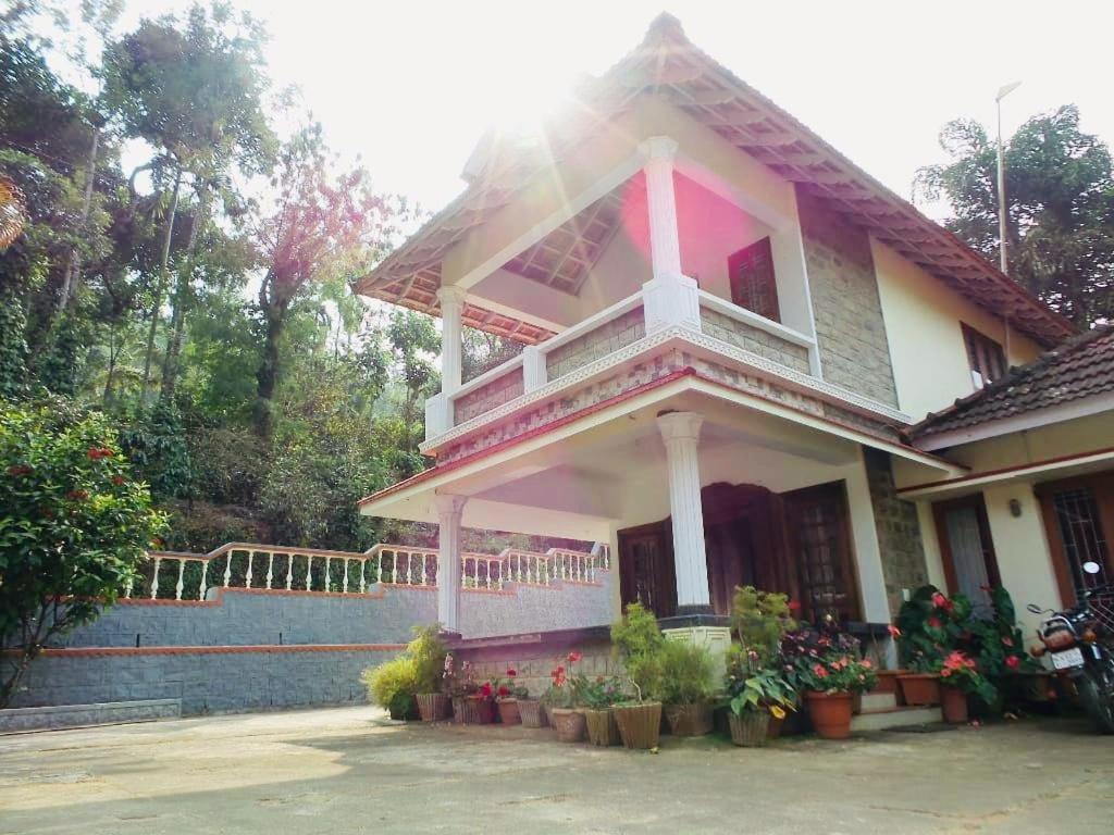 Coorg Divine Spark Home Stay Suntikoppa Exterior foto