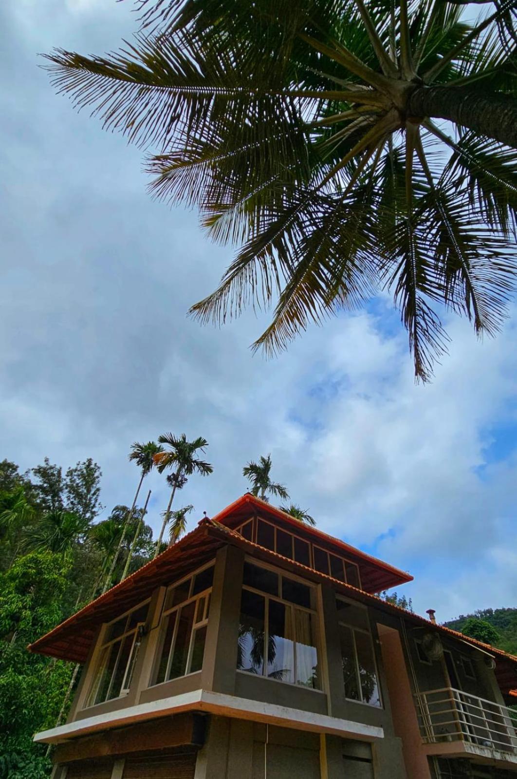 Coorg Divine Spark Home Stay Suntikoppa Exterior foto